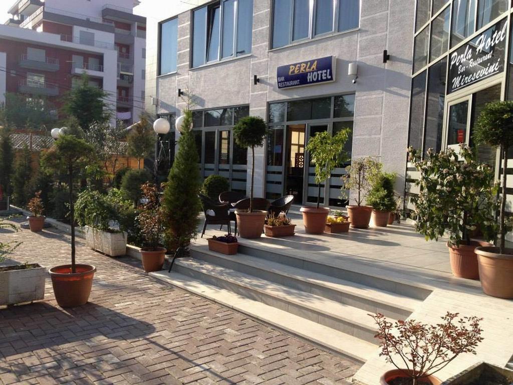 Perla Hotel Pogradec Buitenkant foto